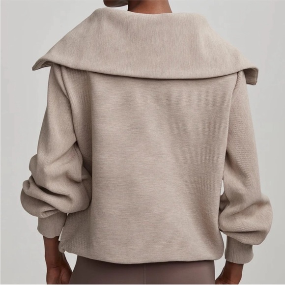 Varley Vine Pullover: Size L - Picture 2 of 2